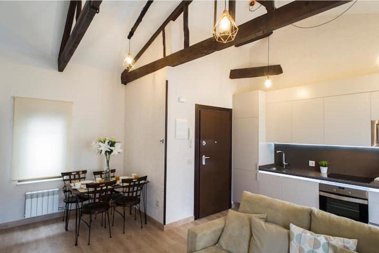 Premium Apartment La Latina 1. サラマンカ エクステリア 写真