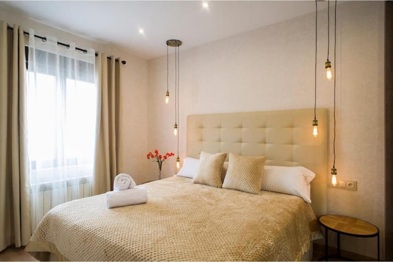 Premium Apartment La Latina 1. サラマンカ エクステリア 写真